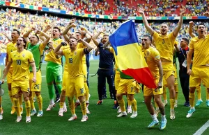 Sau 24 năm, đội tuyển Romania mới thắng trận tại EURO