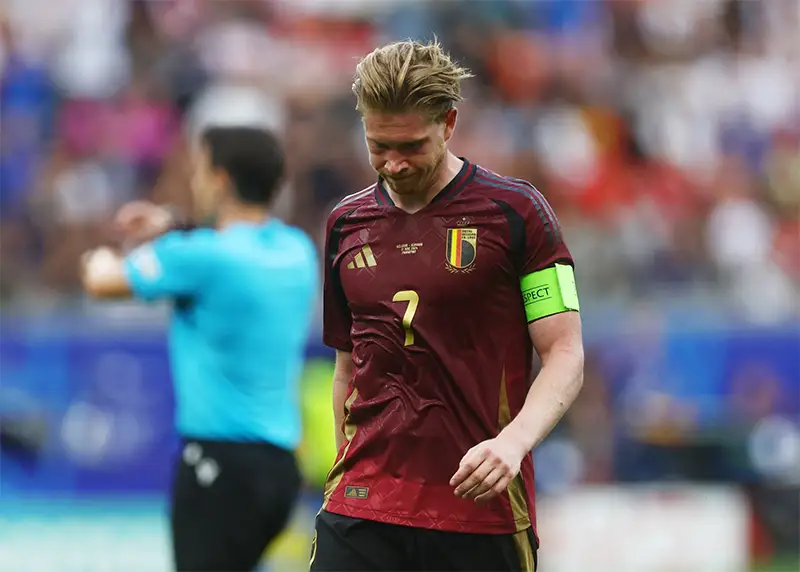 Nỗi thất vọng của De Bruyne sau trận thua trước Slovakia